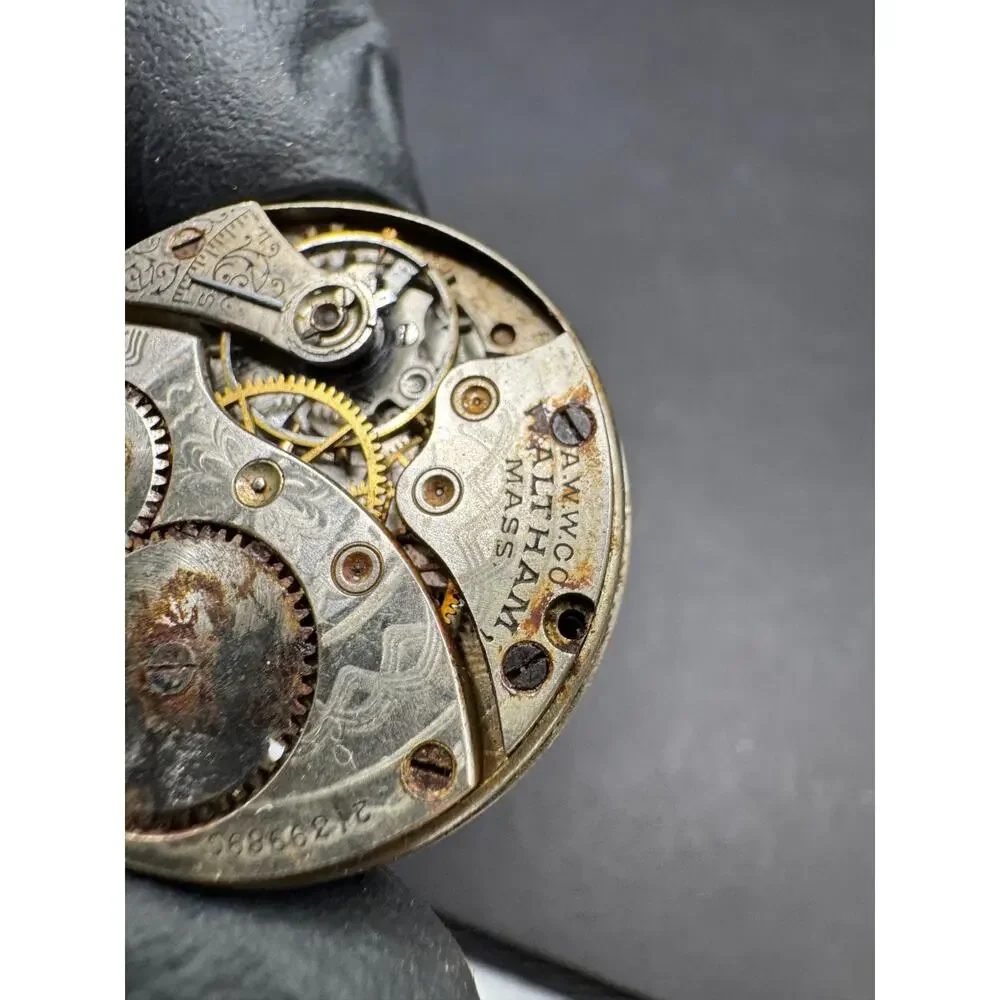 Antique Waltham Pocket Watch Movement White Dial 24.4MM For Parts/Repair